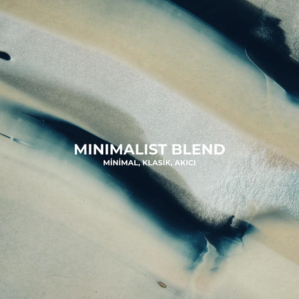 Minimalist Blend’in dingin, açık mavi ve beyaz dokulu ürün görseli